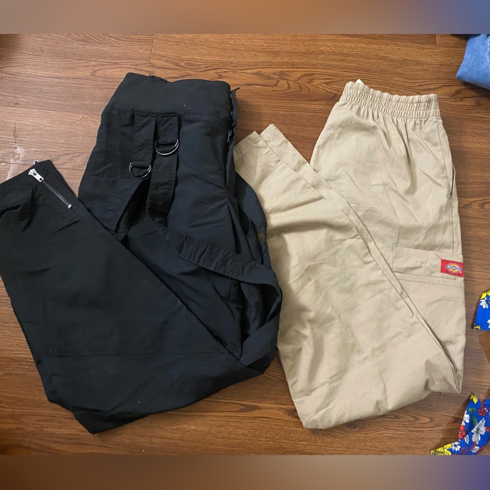 set of two baggy pants